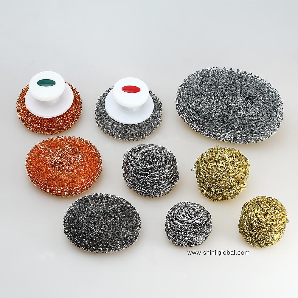Stainless steel scourer