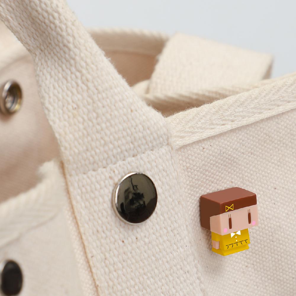 KIKAKUV Custom Brooch(2cm)