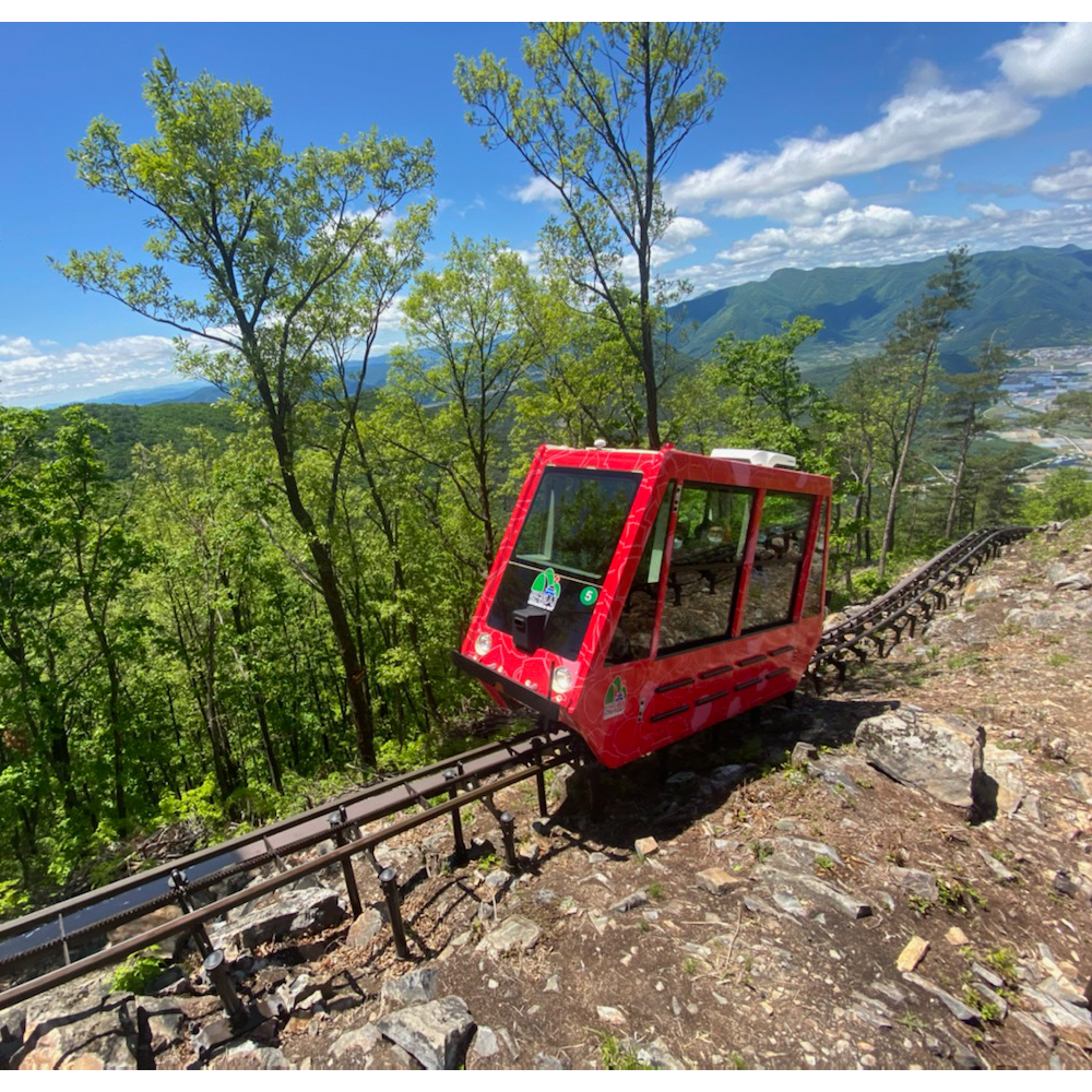 SMART MONORAIL Mountain type (eight-seater high-type)